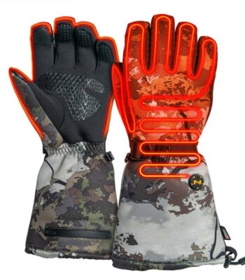 ACEWARM camo heated gloves heating effect showing warmth across palm, fingers and back of hand